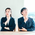 給与が上がらないゆるブラック企業からの転職を考えるビジネスパーソンのイメージ