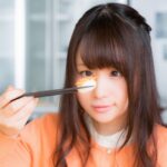 ダイエット中に休日の食欲を抑えるための科学的な対策を紹介するイメージ