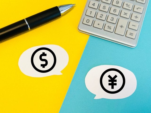 FXのレバレッジ取引におけるリスクとリターンを理解する初心者トレーダーのイメージ